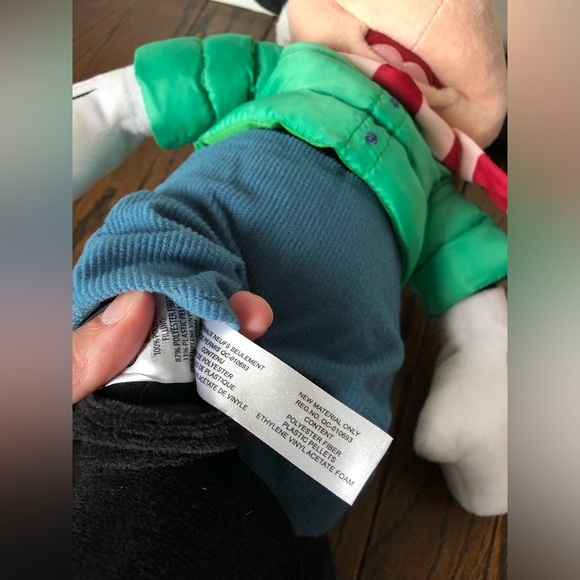 *NWT* Disney Store 2021 17” Mickey Mouse Plush w/Winter Hat/Pants and Snow Hat - Picture 6 of 7